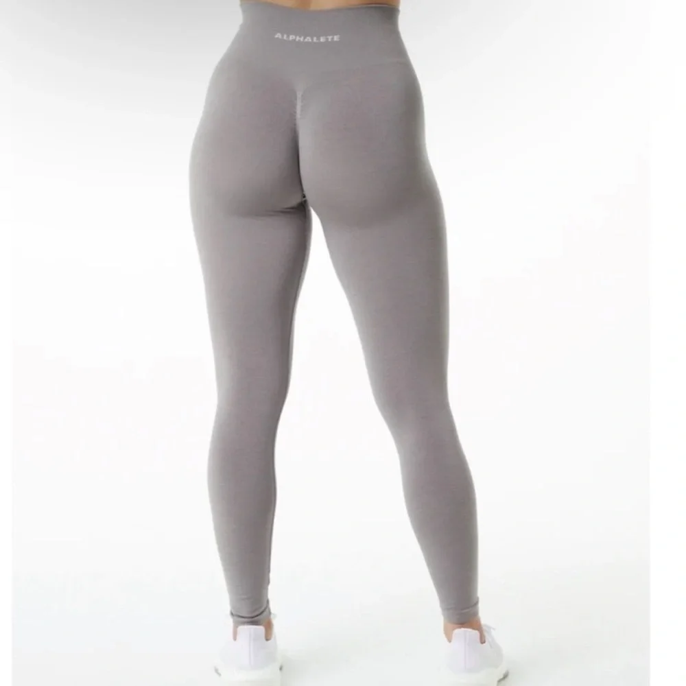 Alphalete Amplify Leggings in Storm Grey XS/S - Picture 2 of 4